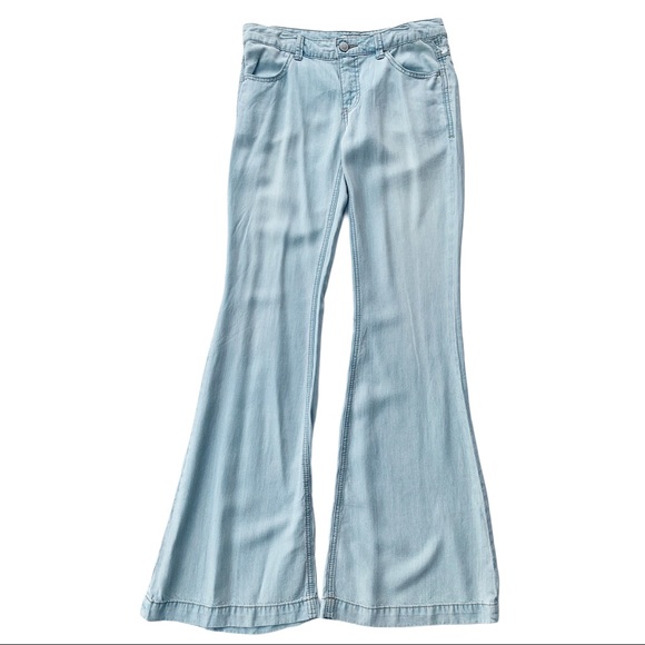Free People Denim - Free People Bell Bottom Jeans Size 25